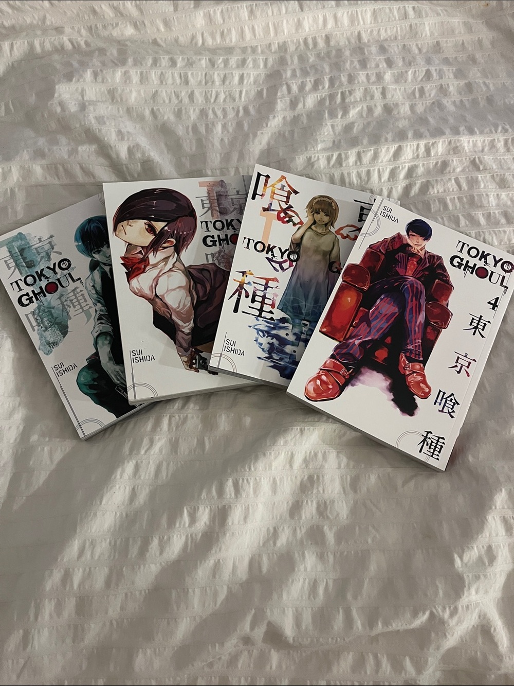Tokyo Ghoul Volumes 1–4 Manga English